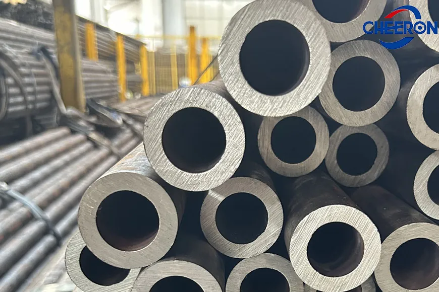 Ống thép carbon liền mạch